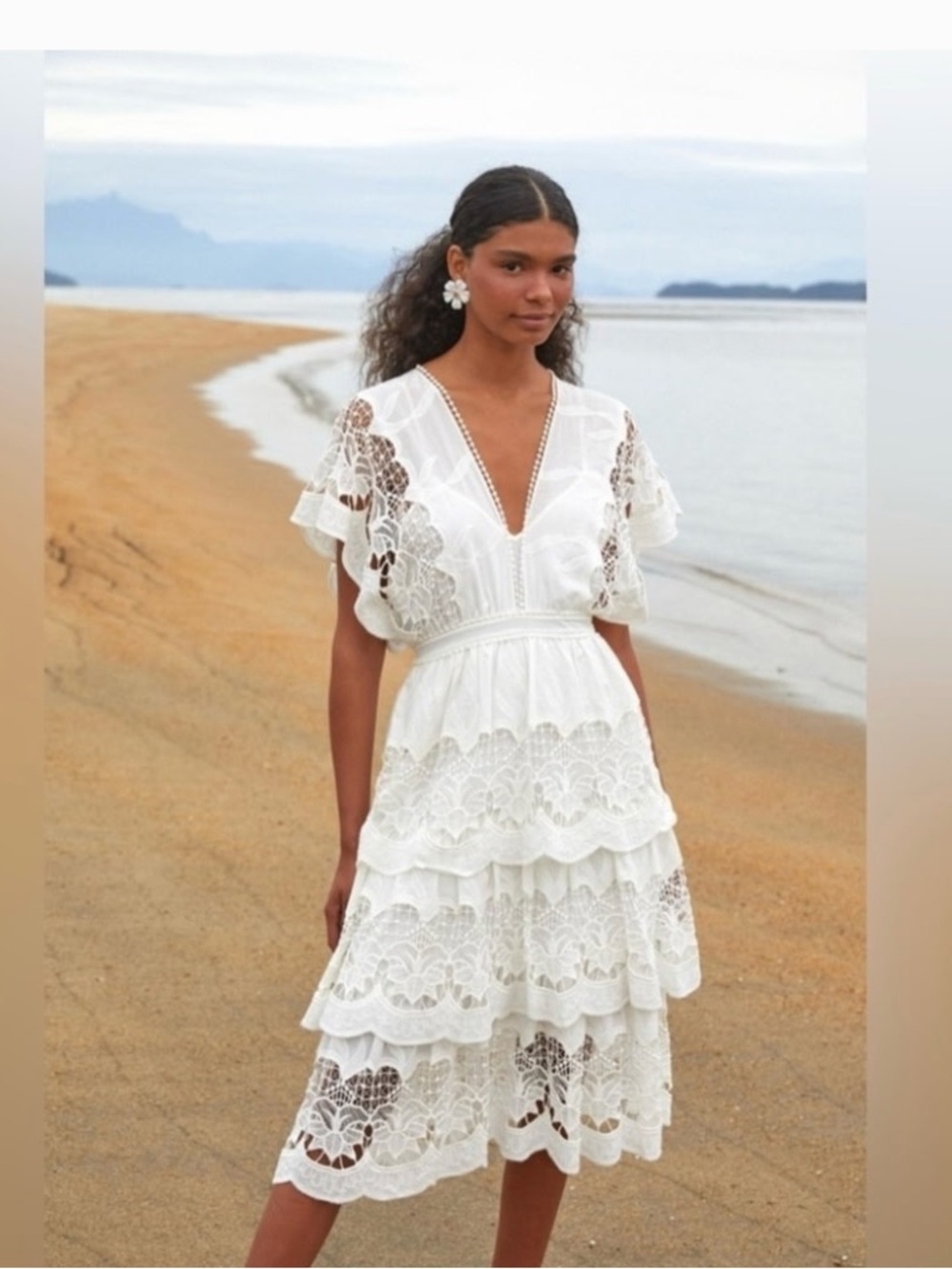 FARM Rio White Lace Tiered V-Neck Midi Dress